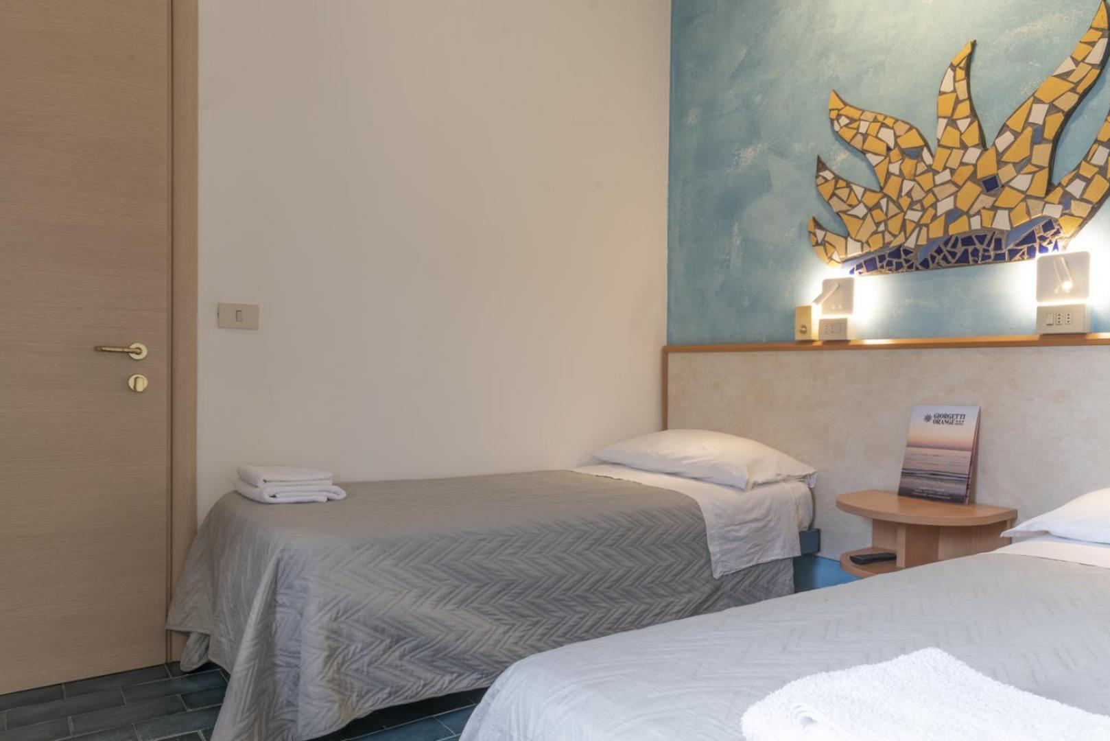 Hotel Giorgetti Orange Bellaria-Igea Marina Exterior photo